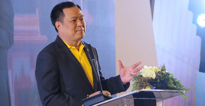  อนุทิน ชาญวีรกูล