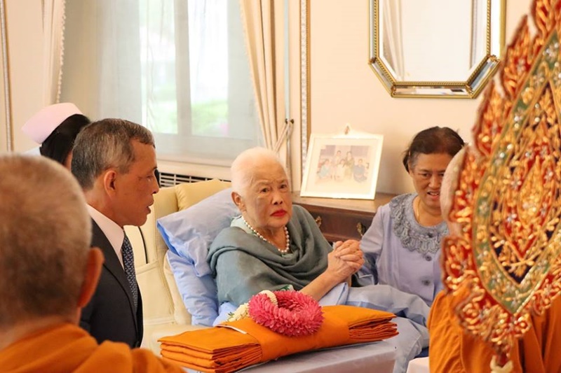 สมเด็จพระบรมราชินีนาถ ในรัชกาลที่ 9