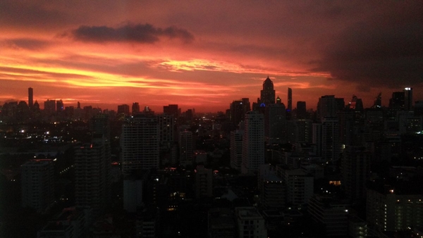 ท้องฟ้าสีแดง