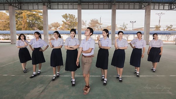 ภาพถ่ายนอกรอบก่อนเรียนจบ