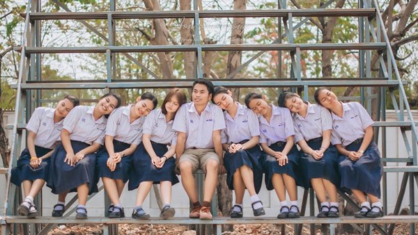 ภาพถ่ายนอกรอบก่อนเรียนจบ