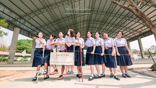 ภาพถ่ายนอกรอบก่อนเรียนจบ