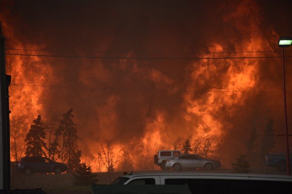 ไฟป่าครั้งใหญ่ในแคนาดา