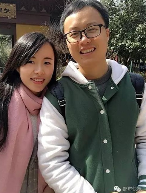 หนุ่มแชะรูปติดหญิงแปลกหน้า 16 ปีต่อมา เธอกลายเป็นแม่ยายของเขา