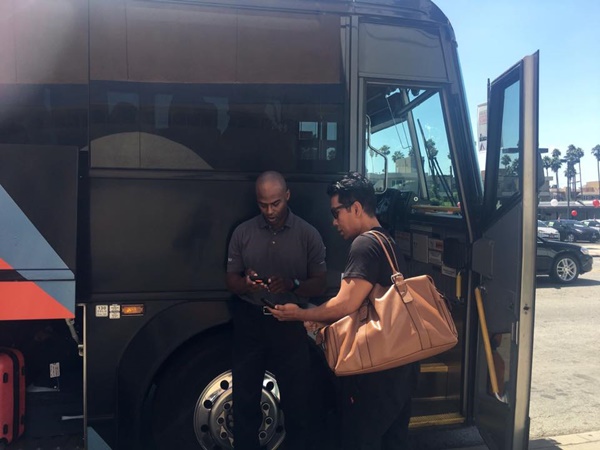 จอม เพชรประดับ