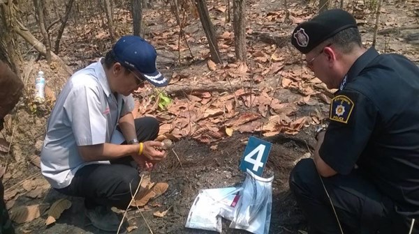 ศพถูกเผานั่งยาง