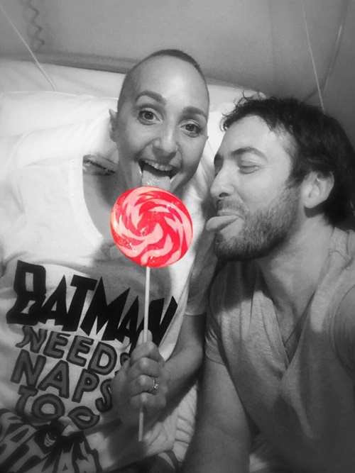 สามีทุ่ม 4.5 ล้าน หวังยื้อภรรยาป่วยหนักให้อยู่กับลูกในวันคริสมาสต์