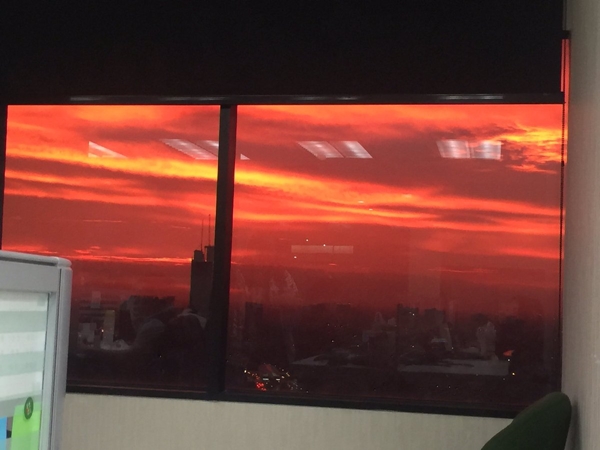 ท้องฟ้าสีแดง