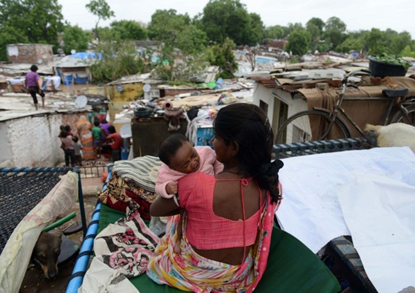 ไซโคลนโกเมนถล่มอินเดีย