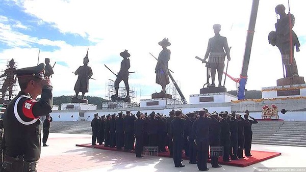 สมเด็จพระบูรพกษัตริย์แห่งสยาม ประดิษฐานที่อุทยานราชภักดิ์