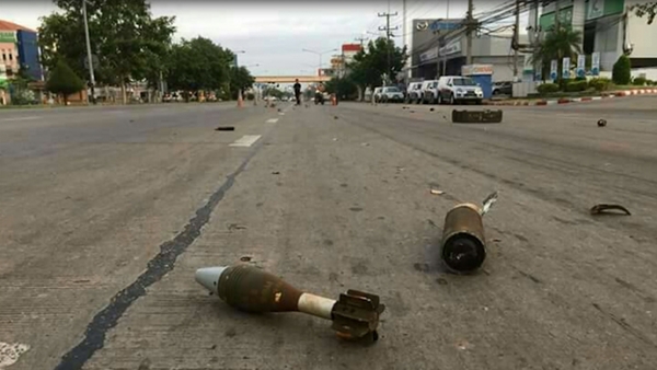 กระสุน-ระเบิด ร่วงเต็มถนนมิตรภาพ ขอนแก่น