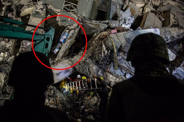 ตึกไต้หวันถล่มเละหลังแผ่นดินไหว