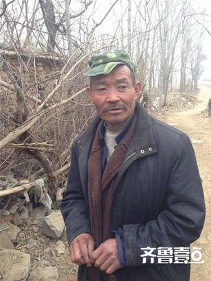 สร้างบ้านจากเศษไม้-ดิน 