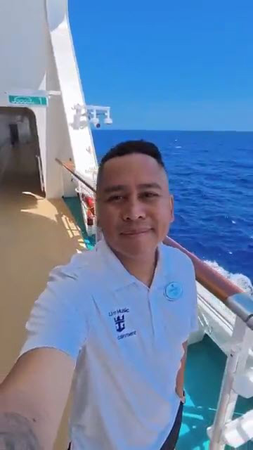 นักดนตรีบนเรือสำราญ