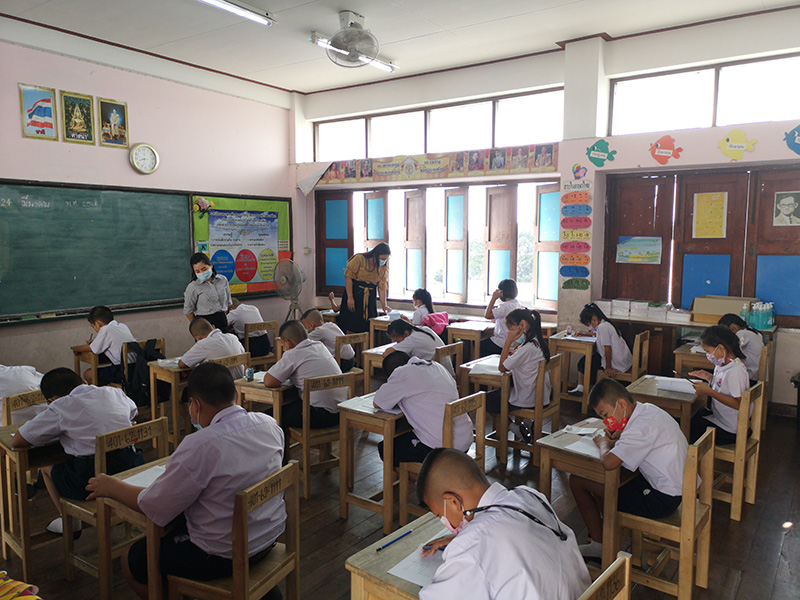 โรงเรียนตรังหักคะแนนเด็กมาสาย