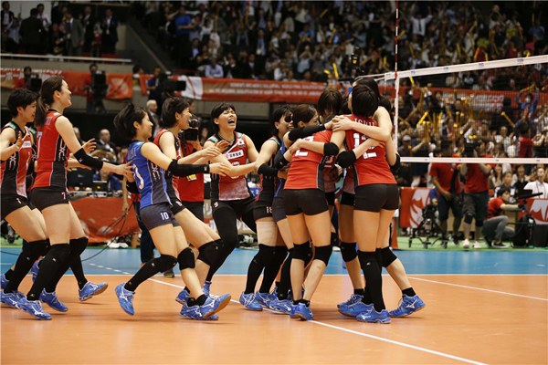 2 กรรมการวอลเลย์บอล ในเกมฉาว ไทย-ญี่ปุ่น ที่กองเชียร์ไทยอยากรู้จักทั้งประเทศ