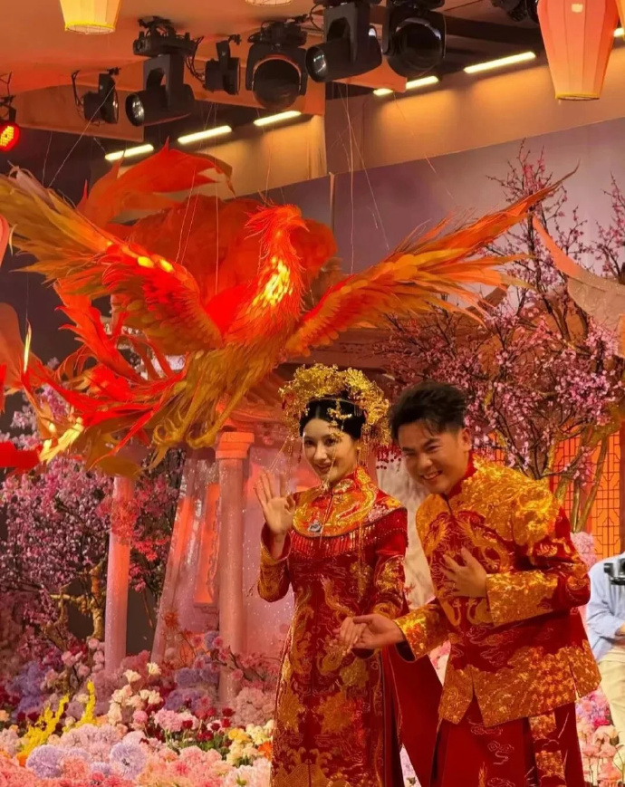 วิวาห์สุดอลัง 2 ธุรกิจใหญ่