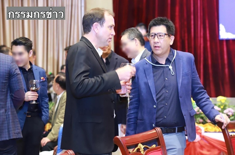 อนุทิน เอกนิติ แจงชัดดราม่าภาพร่วมเฟรมกับ เบน สมิธ ยันเป็นภาพเก่า