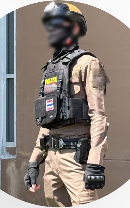 หนุ่มทำคอนเทนต์ 18+ ลง OnlyFans ในชุดตำรวจ