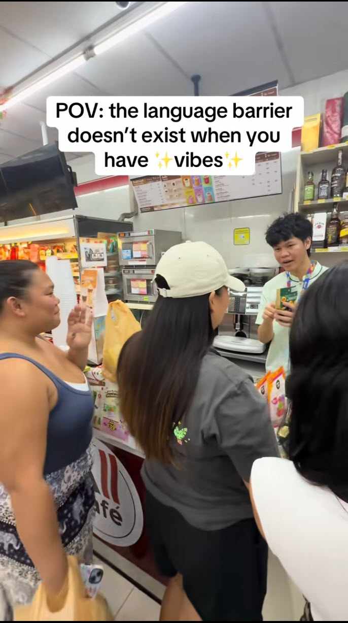 นักท่องเที่ยวต่างชาติเข้าเซเว่นไทย