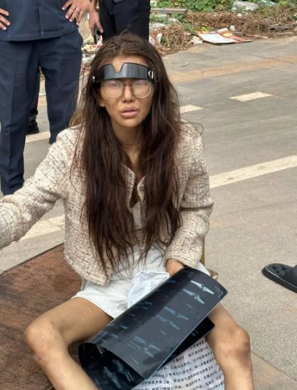 อินฟลูเอนเซอร์สาวชาวจีน