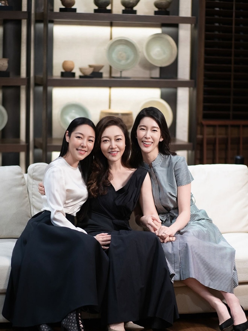 สมรส 2 ตระกูลใหญ่ สมรส 2 ตระกูลใหญ่