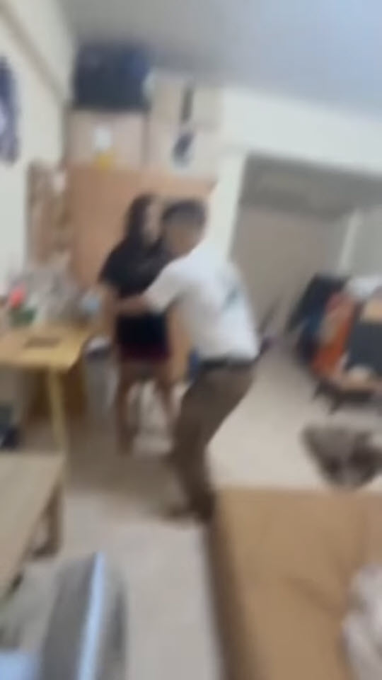 เมียหลวงบุกตามสามี