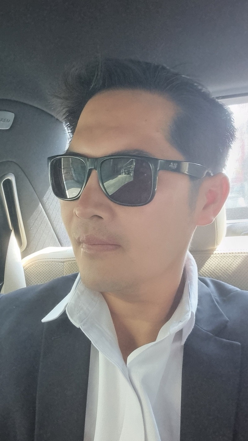 เต้ มงคลกิตติ์ สุขสินธารานนท์ 