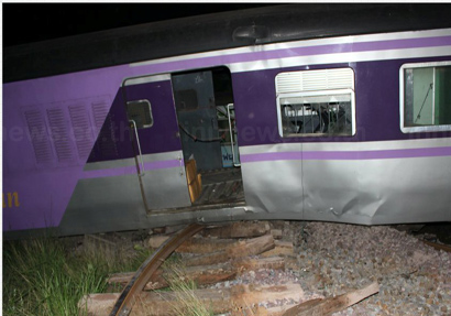 รถไฟตกรางลำพูน คาดกู้เสร็จภายใน 3 ทุ่มวันนี้