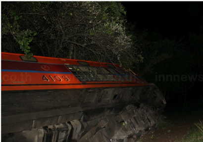 รถไฟตกรางลำพูน คาดกู้เสร็จภายใน 3 ทุ่มวันนี้