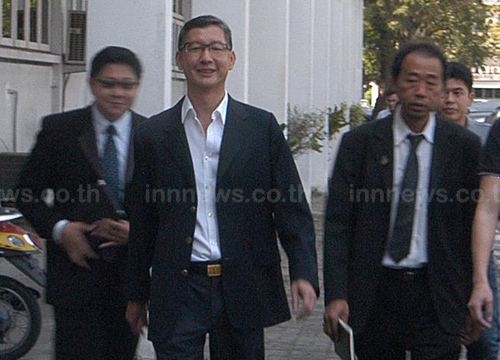 ปริญญา-จรินทร์ ธรรมวัฒนะ ปัดข้อกล่าวหาโกงทรัพย์ตลาดยิ่งเจริญ