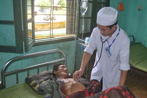 เวียดนามพบ 2 พ่อลูก ใช้ชีวิตในป่านาน 40 ปี ตั้งแต่สงครามเวียดนาม