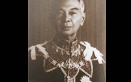 ม.ร.ว.เสนีย์ ปราโมช