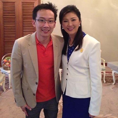  โอ๊ค พานทองแท้ ชินวัตร