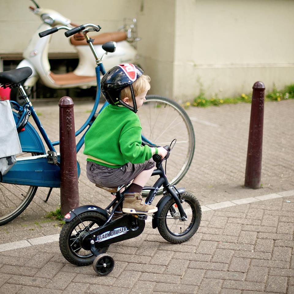 ขี่จักรยาน 