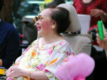 คุณหญิงพรทิพย์ ณรงค์เดช