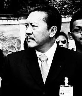 ชูวิทย์ กมลวิศิษฎ์