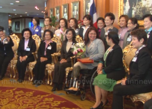 ลัดดา แทมมี่ ดักเวิร์ธ