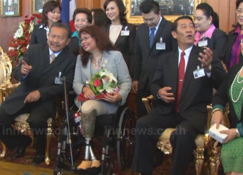 ลัดดา แทมมี่ ดักเวิร์ธ