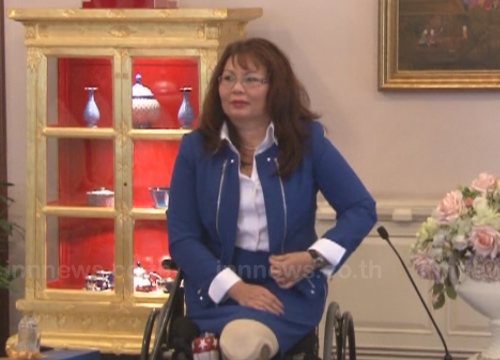 ลัดดา แทมมี่ ดักเวิร์ธ