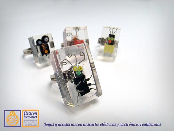 เครื่องประดับจากขยะอิเล็กทรอนิกส์ 