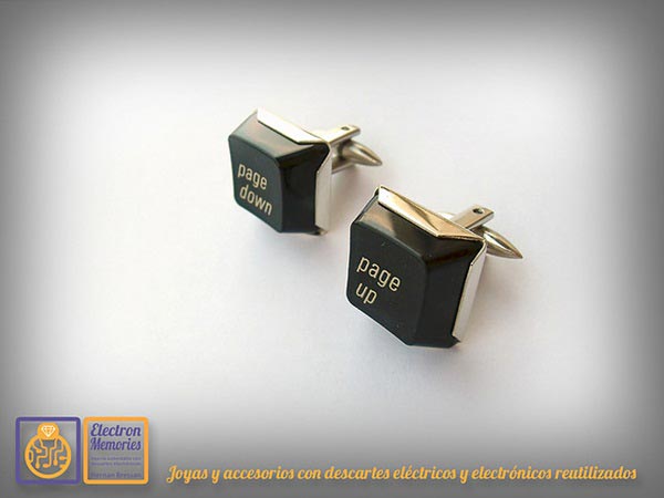 เครื่องประดับจากขยะอิเล็กทรอนิกส์ 