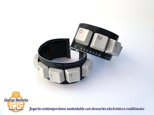 เครื่องประดับจากขยะอิเล็กทรอนิกส์ 