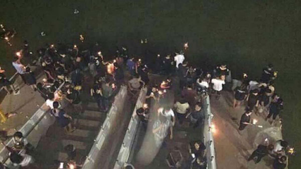 แพท่าน้ำวัดศาลาแดงล่ม