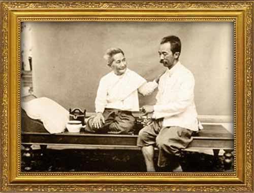 กรมพระยาดำรงราชานุภาพ กับพระมารดา เจ้าจอมมารดาชุ่ม ในรัชกาลที่ ๔