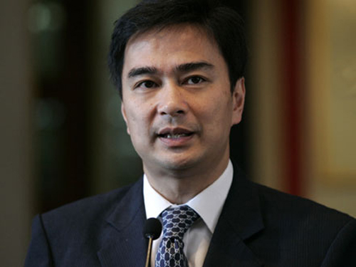 นายอภิสิทธิ์ เวชชาชีวะ