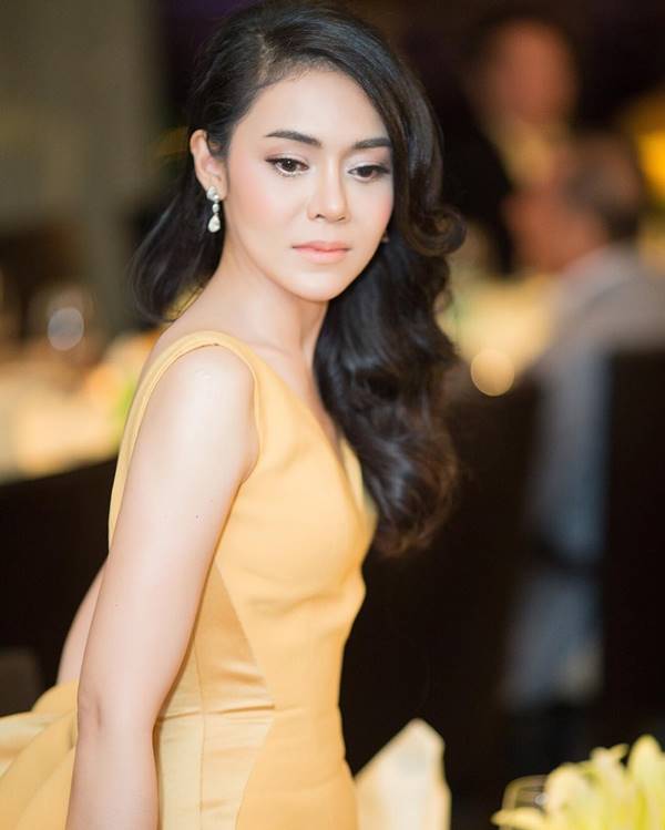 ยุวเรต ศรุตานนท์ 