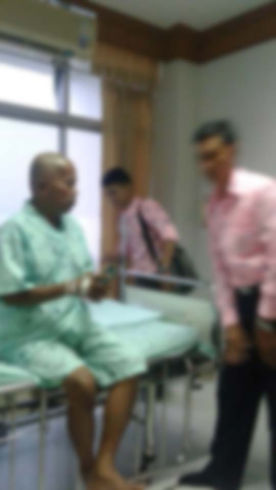 เด็กนักเรียนต่อยรอบ ผอ.