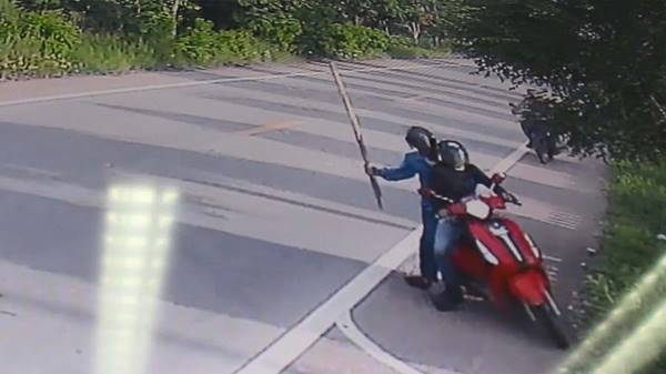 ทำร้ายร่างกาย ชิงทรัพย์