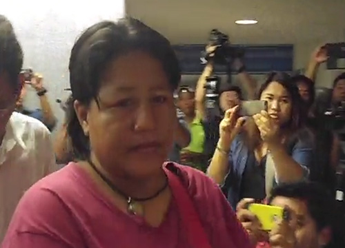 แม่จ่านิว โดนจับ